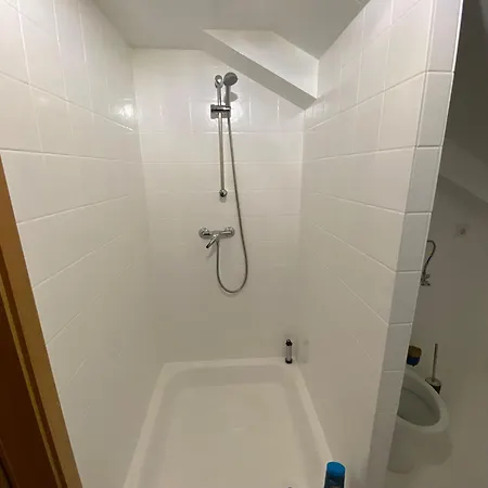Apartment Monteur- Und Ferienunterkunft Mannheim-wallstadt Mannheim